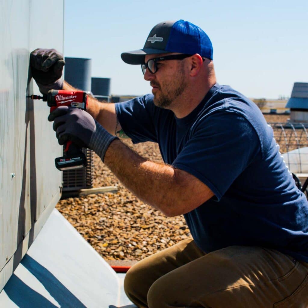 installing a rooftop unit on a commercial building